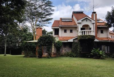 5 Bed House with En Suite at Runda