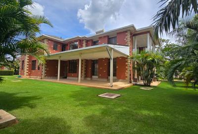 5 Bed House with En Suite in Karen