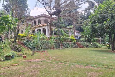 7 Bed House with En Suite in Kyuna