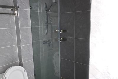 1 Bed Apartment with Gym at Wood Avenue - 2