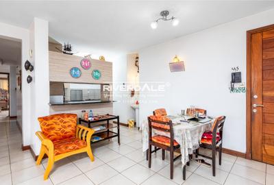 Furnished 2 Bed Apartment with En Suite in Parklands