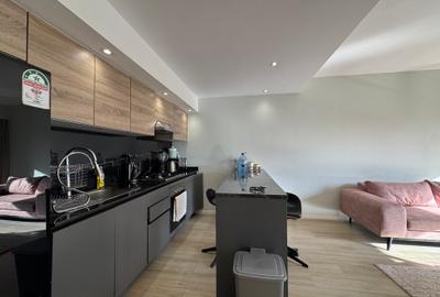 Serviced 1 Bed Apartment with En Suite at Riverside Drive
