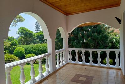 5 Bed Townhouse with En Suite in Nyari