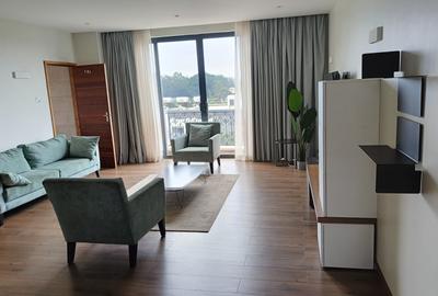 Serviced 2 Bed Apartment with En Suite at Isk - 3