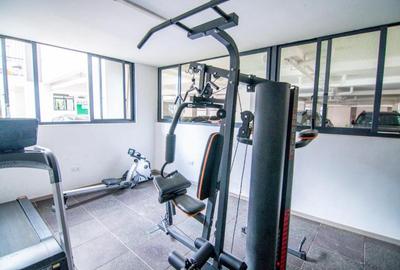 Serviced 2 Bed Apartment with En Suite in Kilimani - 4