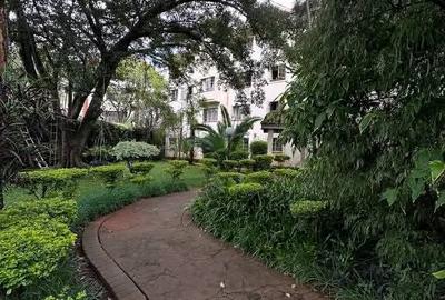 2 Bed Apartment with En Suite at Kilimani