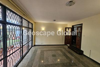 4 Bed Townhouse with En Suite in Spring Valley