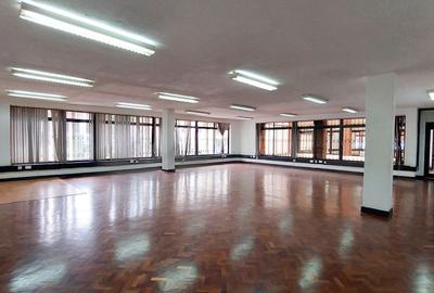 3,000 ft² Office with Backup Generator in Westlands Area - 4