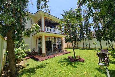 4 Bed Villa with En Suite in Nyali Area