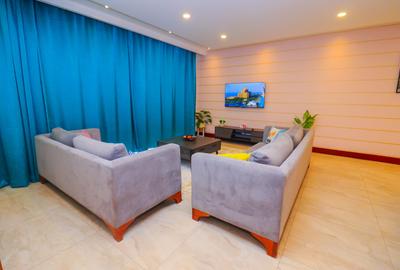 Furnished 2 Bed Apartment with En Suite in Parklands