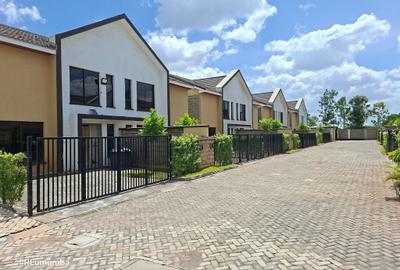 4 Bed Townhouse with En Suite in Syokimau - 2