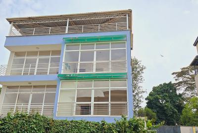 5 Bed Townhouse with En Suite at Lavington