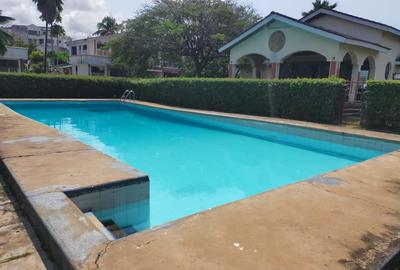 4 Bed Apartment with En Suite in Nyali Area