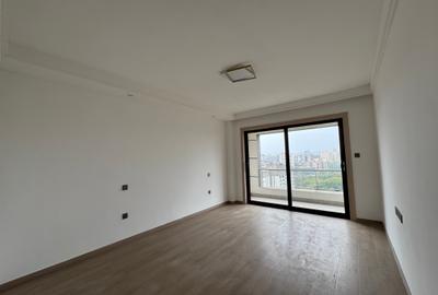 3 Bed Apartment with En Suite at Riverside Drive