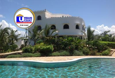 5 Bed House with En Suite in Watamu