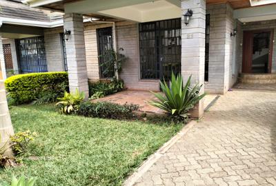 5 Bed Townhouse with En Suite in Lavington