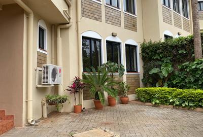 5 Bed Townhouse with En Suite at Lavington