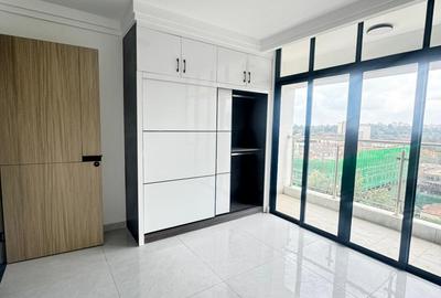 1 Bed Apartment with En Suite in Westlands Area - 3