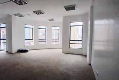 3,600 ft² Commercial Property with Parking in Westlands Area