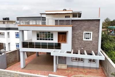 4 Bed House with En Suite at Faith Estate