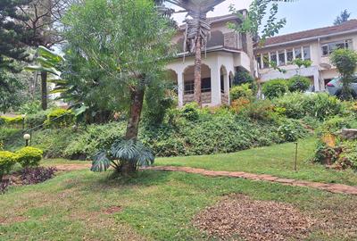 7 Bed House with En Suite in Kyuna