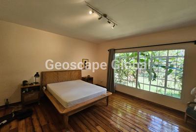 3 Bed House with En Suite in Ridgeways