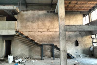 5,000 ft² Warehouse with Parking in Kamakis