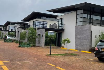 4 Bed Villa with En Suite in Runda