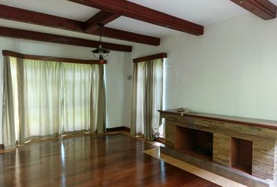 5 Bed Townhouse with En Suite in Runda