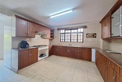 4 Bed Townhouse with En Suite at Lavington Green