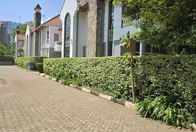 4 Bed Townhouse with En Suite in Lavington - 4
