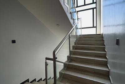 4 Bed Townhouse with En Suite at Mugutha