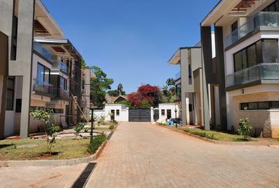 4 Bed Villa at Lavington