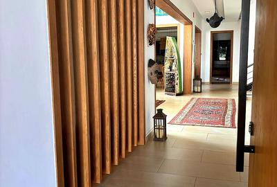 5 Bed House with En Suite at Runda