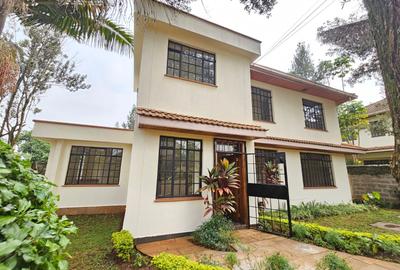 3 Bed House with En Suite in Lavington