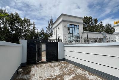 4 Bed Townhouse with En Suite at Thika Road