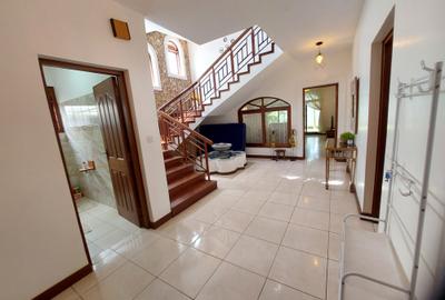 4 Bed Villa with En Suite in Nyali Area
