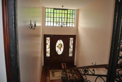 5 Bed Townhouse with En Suite in Lower Kabete