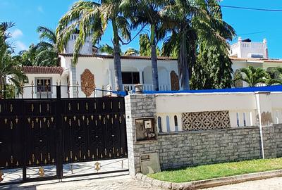 4 Bed Villa with En Suite at Nyali - 3