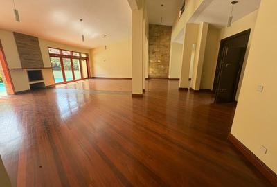 4 Bed Villa with En Suite at Eagle Park - 2