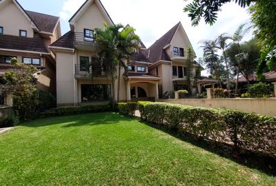 5 Bed Townhouse with En Suite at Lavington