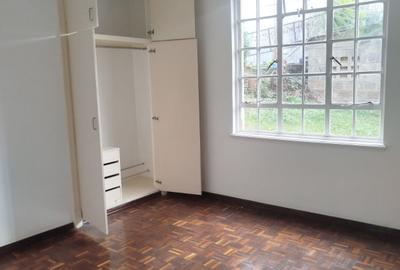 3 Bed Apartment with En Suite in Muthaiga - 4