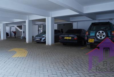 Serviced 3 Bed Apartment with En Suite at Acacia Road - 3