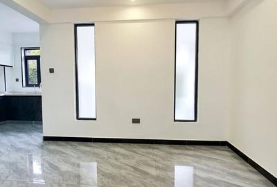 4 Bed Apartment with En Suite at Othaya Road - 2