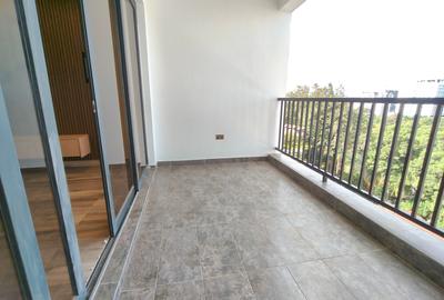 2 Bed Apartment with En Suite at Br - 3