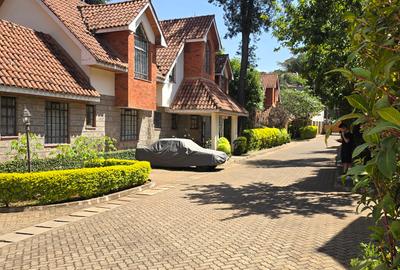 4 Bed Townhouse with En Suite in Lavington - 3