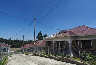 3 Bed House with En Suite at Miresho