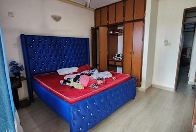 2 Bed Apartment with Parking at Links Road