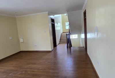 5 Bed Townhouse with En Suite at Kyuna Road - 4