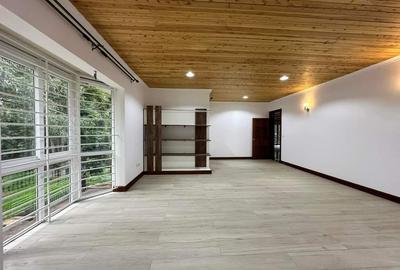5 Bed House with En Suite in Rosslyn